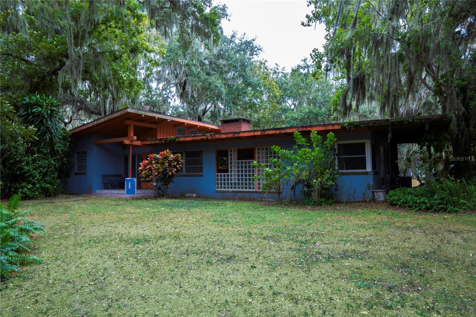 2060 LAKE ARIANA BLVD, AUBURNDALE, FL, 33823