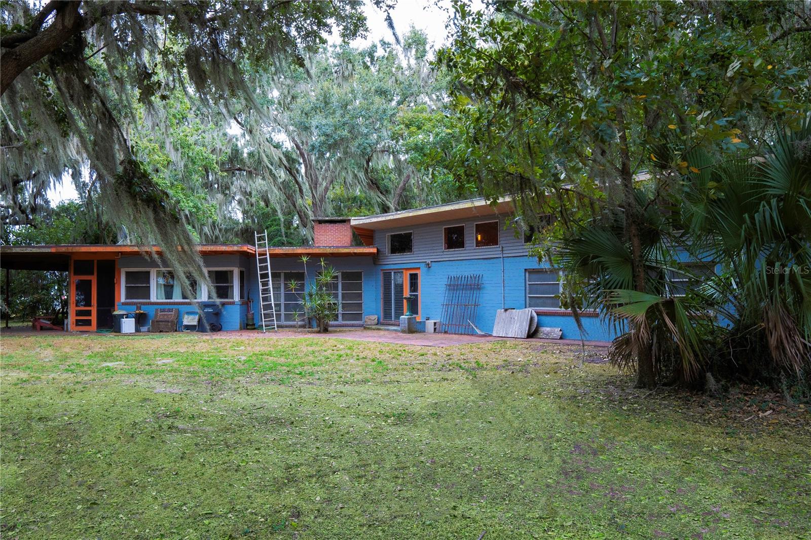 2060 LAKE ARIANA BLVD, AUBURNDALE, FL, 33823