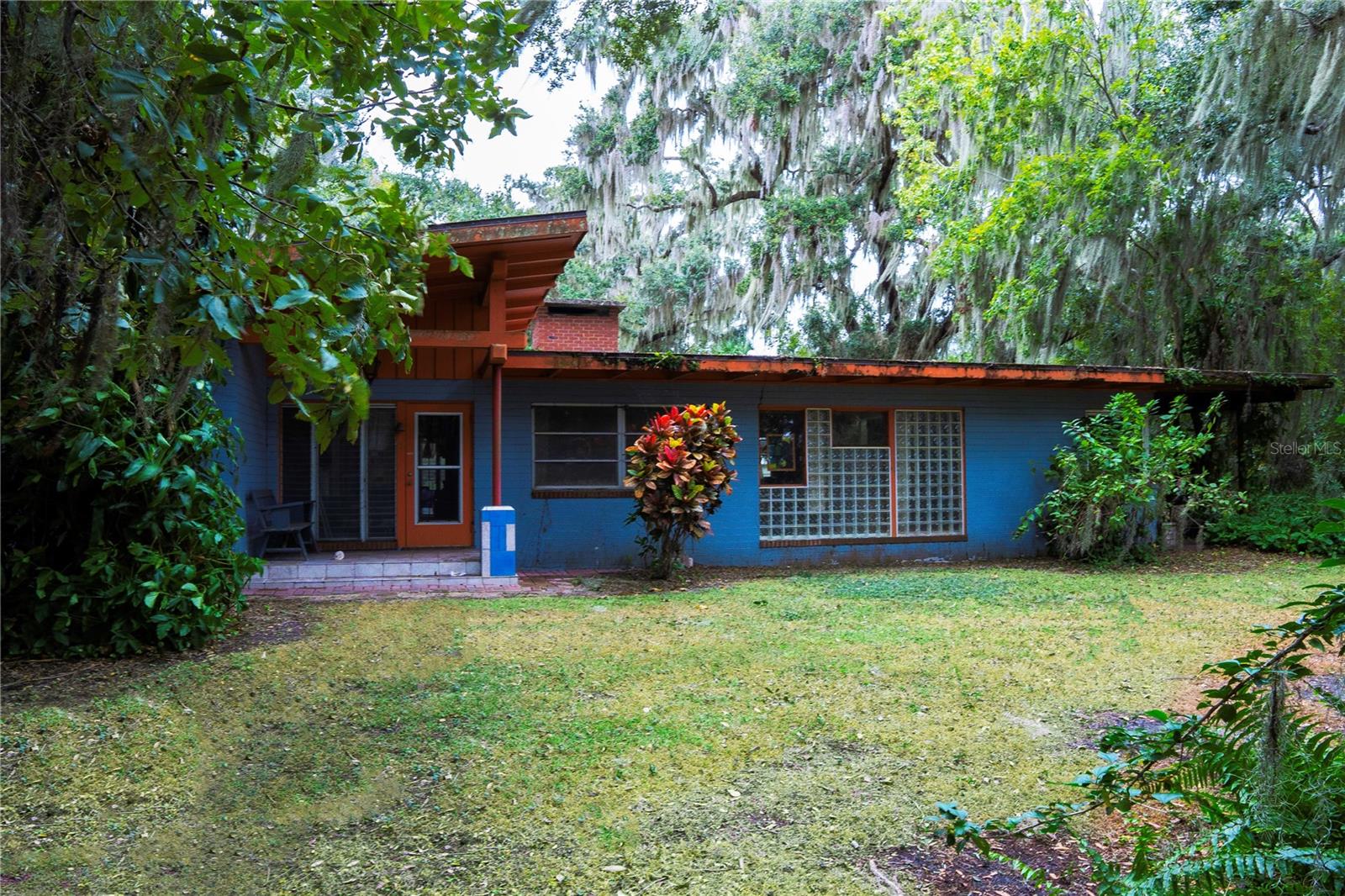 2060 LAKE ARIANA BLVD, AUBURNDALE, FL, 33823