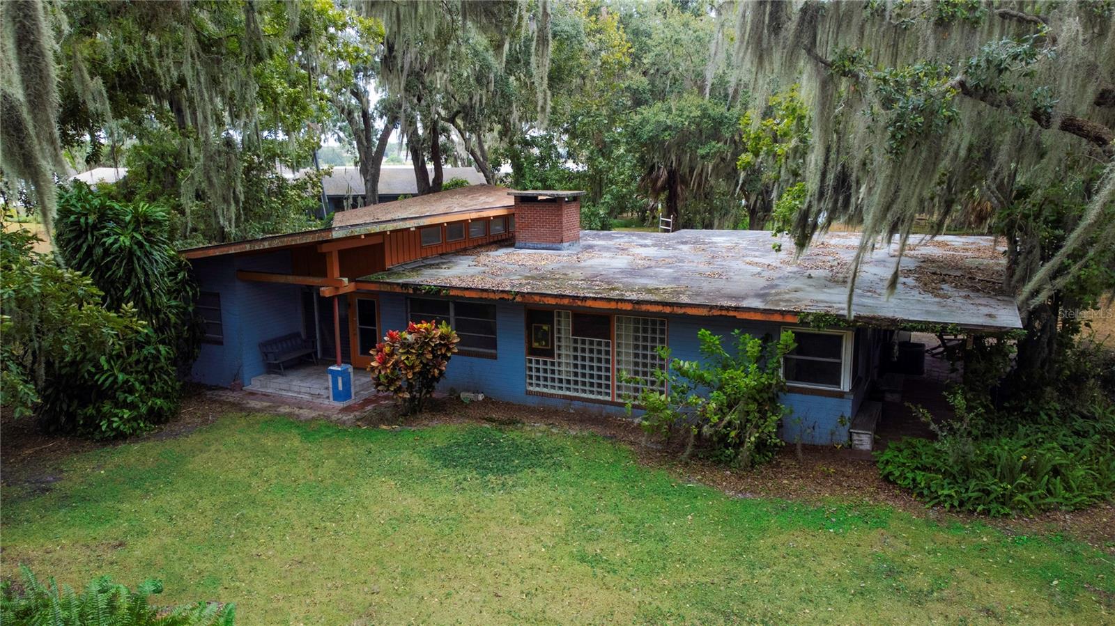 2060 LAKE ARIANA BLVD, AUBURNDALE, FL, 33823