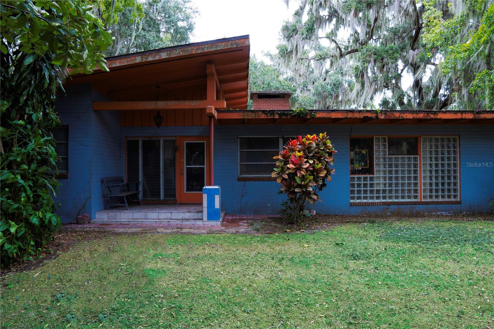 2060 LAKE ARIANA BLVD, AUBURNDALE, FL, 33823