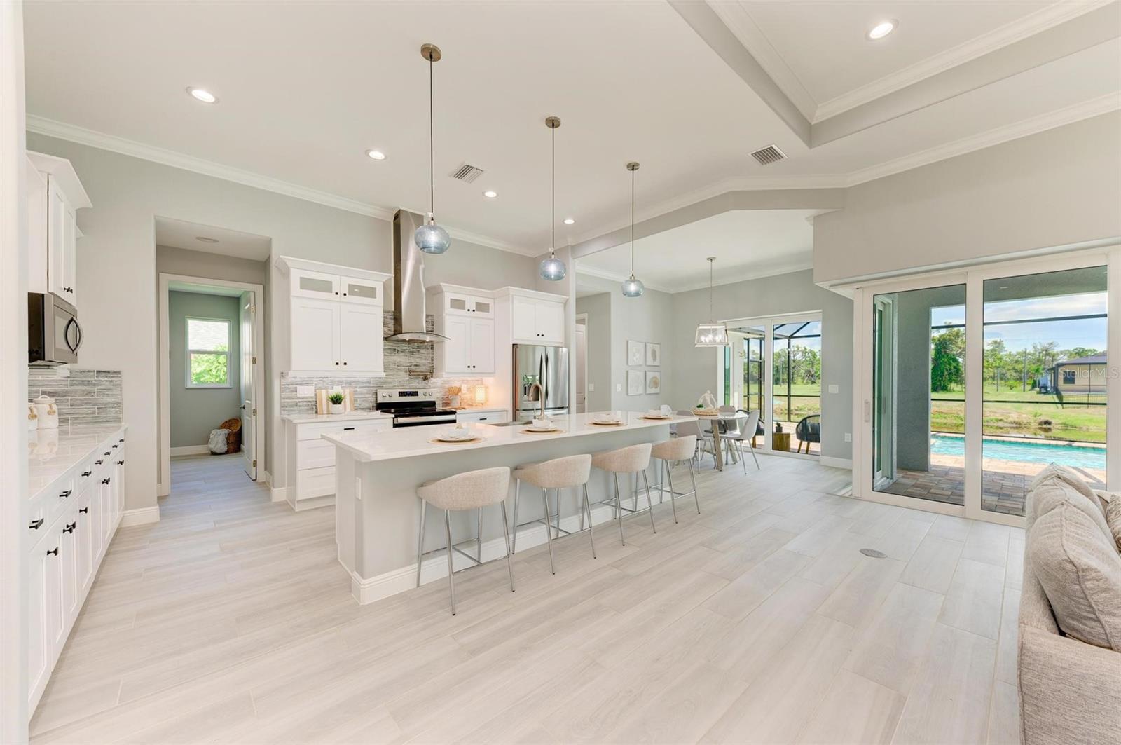 777 BOUNDARY BLVD, ROTONDA WEST, FL, 33947