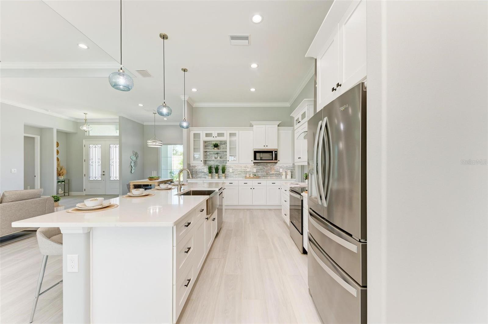 777 BOUNDARY BLVD, ROTONDA WEST, FL, 33947