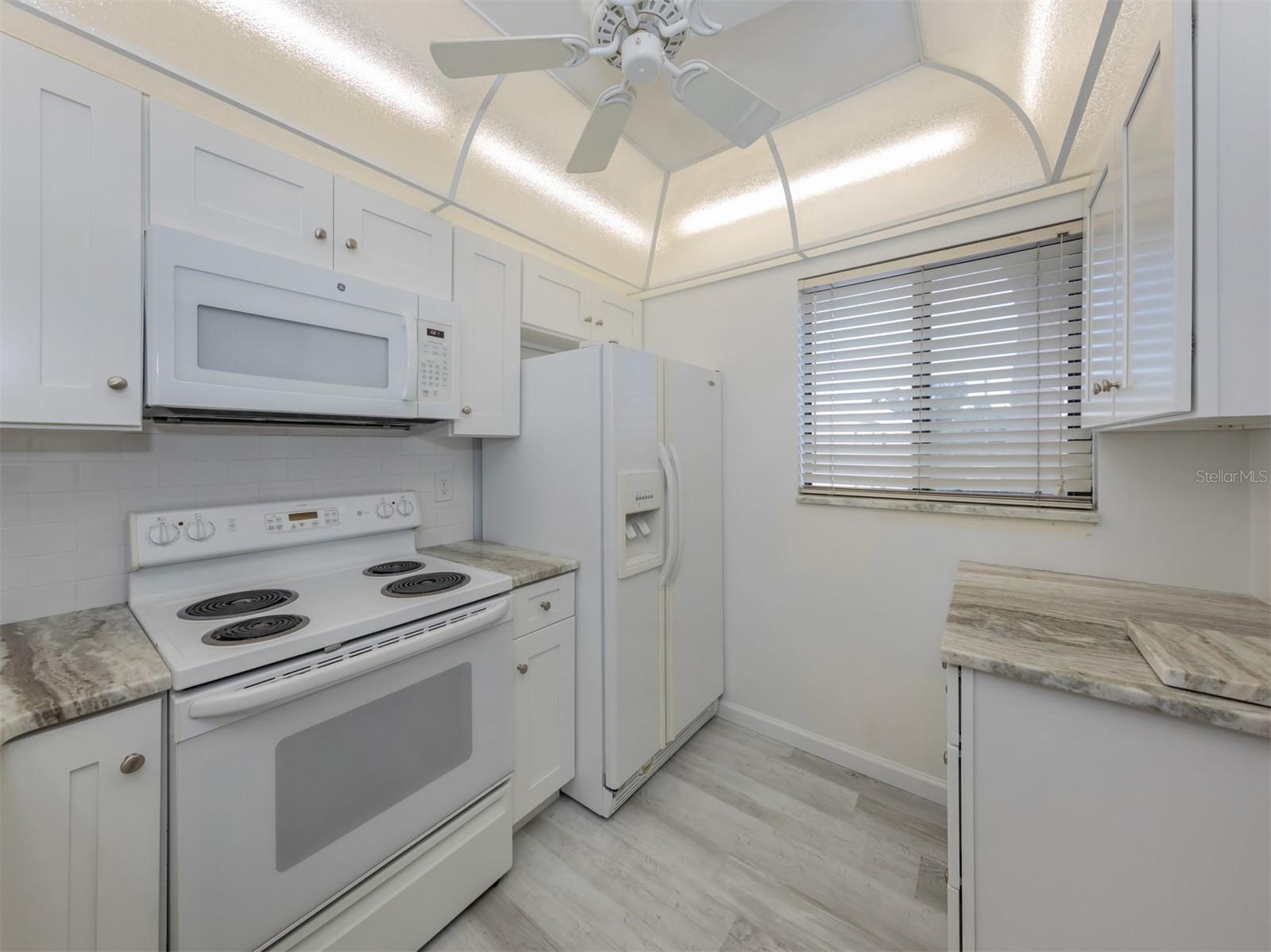 431 AIRPORT AVE E #208, VENICE, FL, 34285