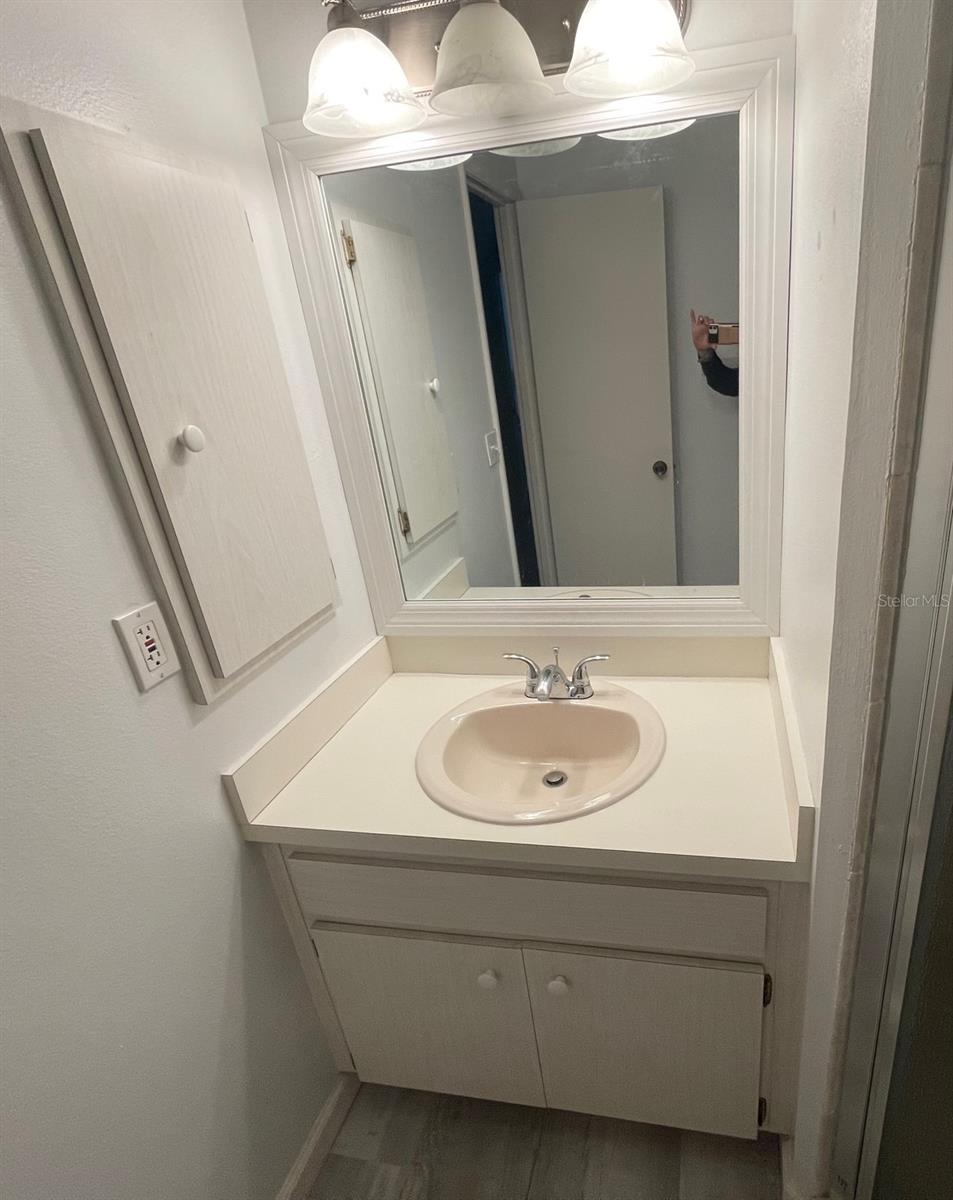 431 AIRPORT AVE E #208, VENICE, FL, 34285