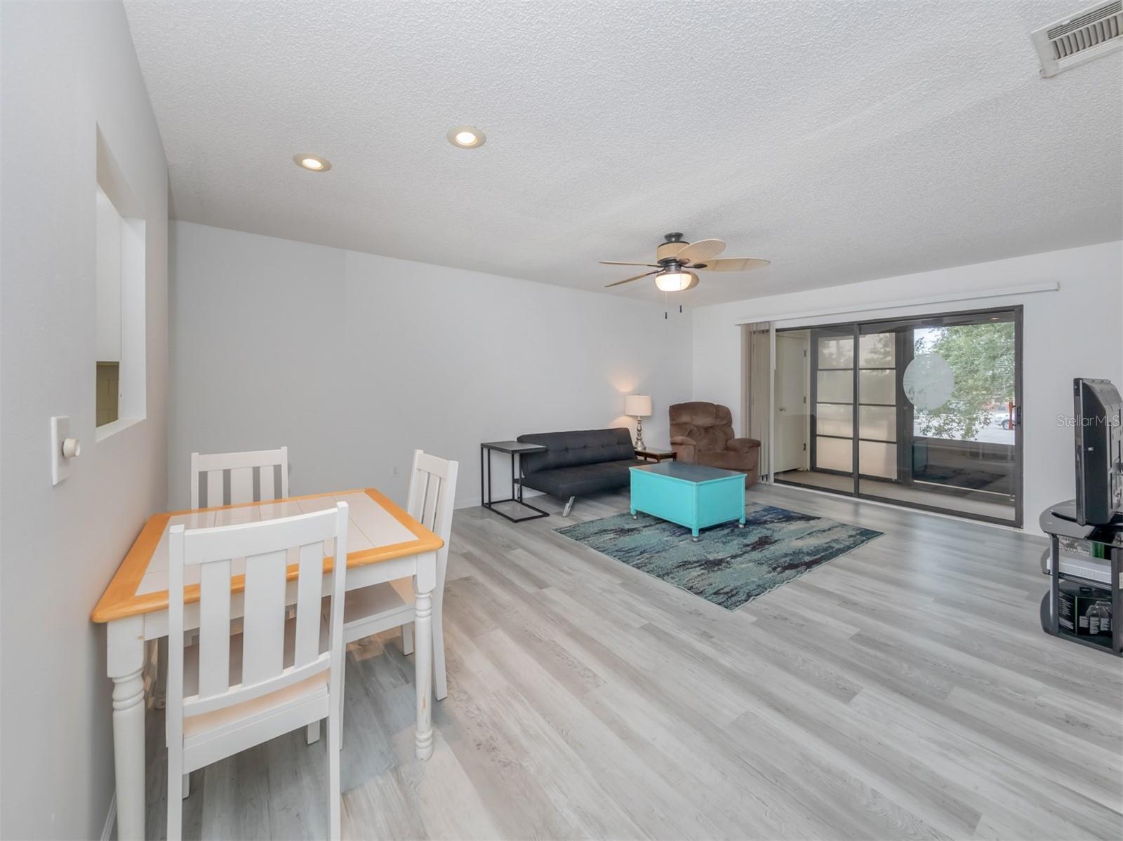 431 AIRPORT AVE E #208, VENICE, FL, 34285