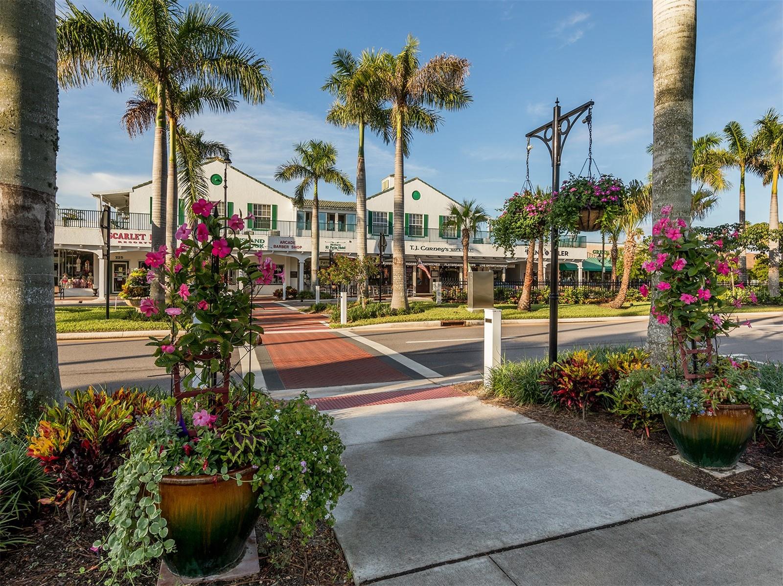 431 AIRPORT AVE E #208, VENICE, FL, 34285