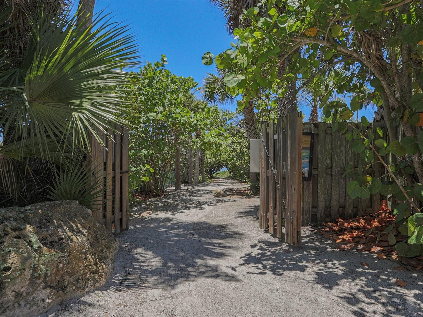 431 AIRPORT AVE E #208, VENICE, FL, 34285