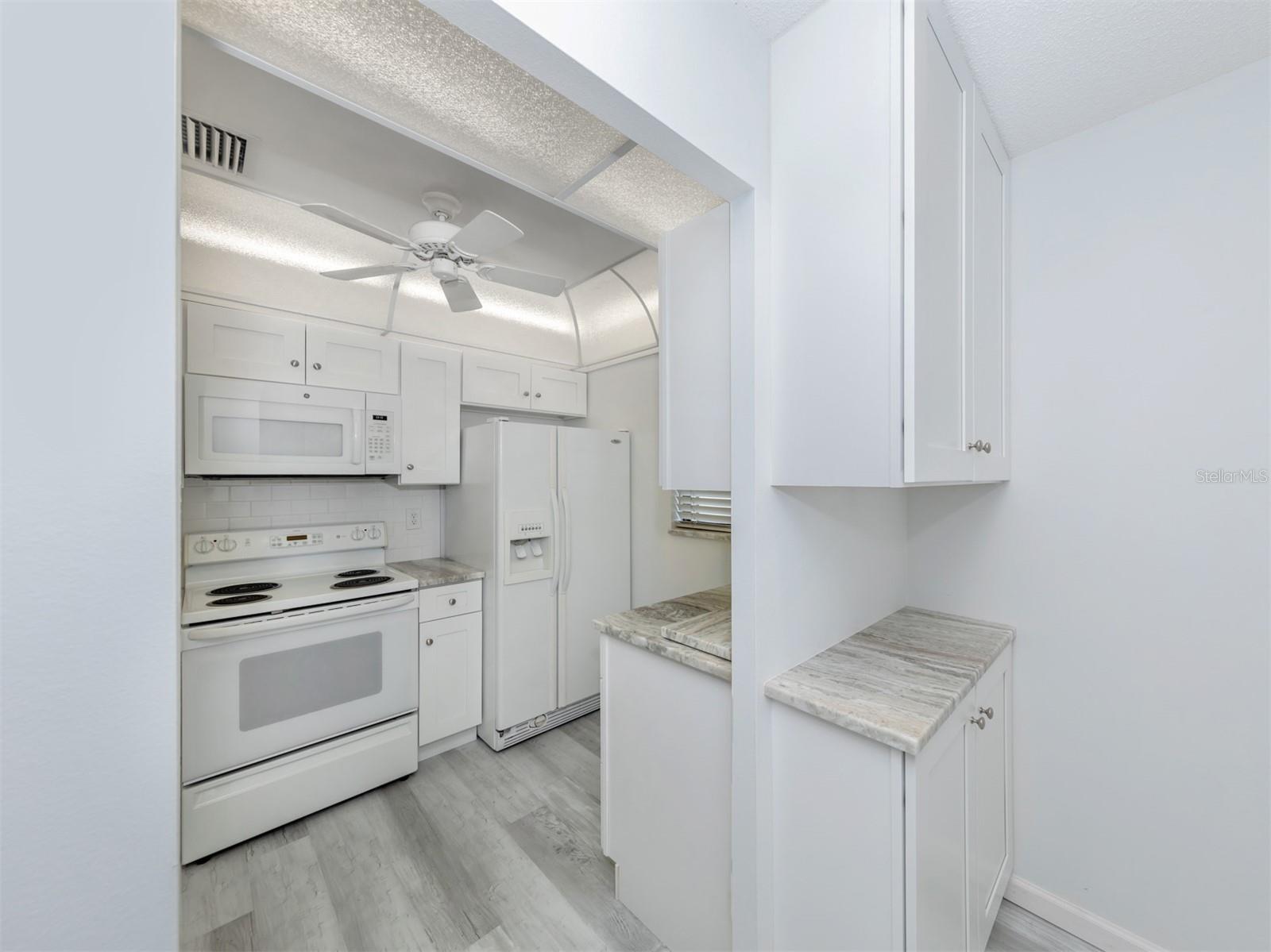 431 AIRPORT AVE E #208, VENICE, FL, 34285