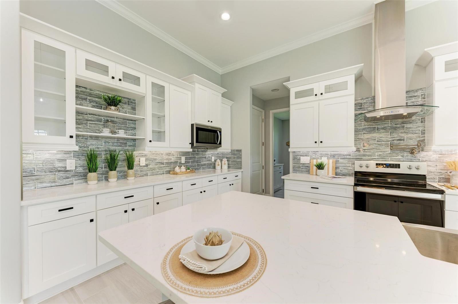 779 BOUNDARY BLVD, ROTONDA WEST, FL, 33947