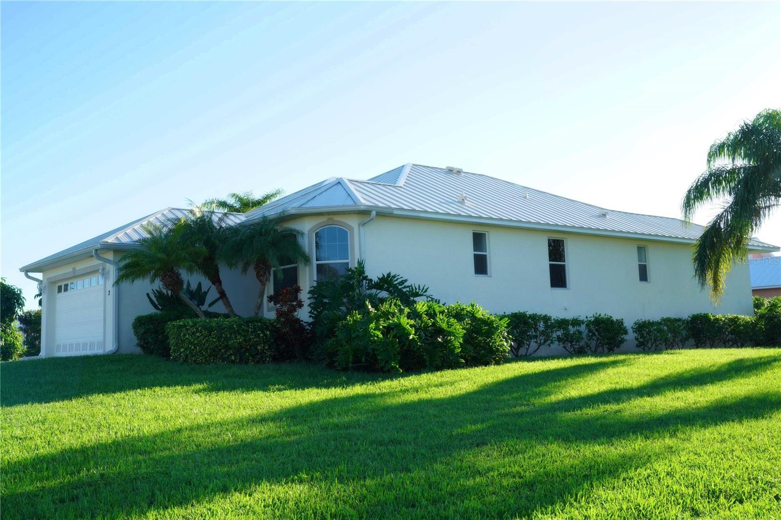 2 WINDWARD PL, PLACIDA, FL, 33946