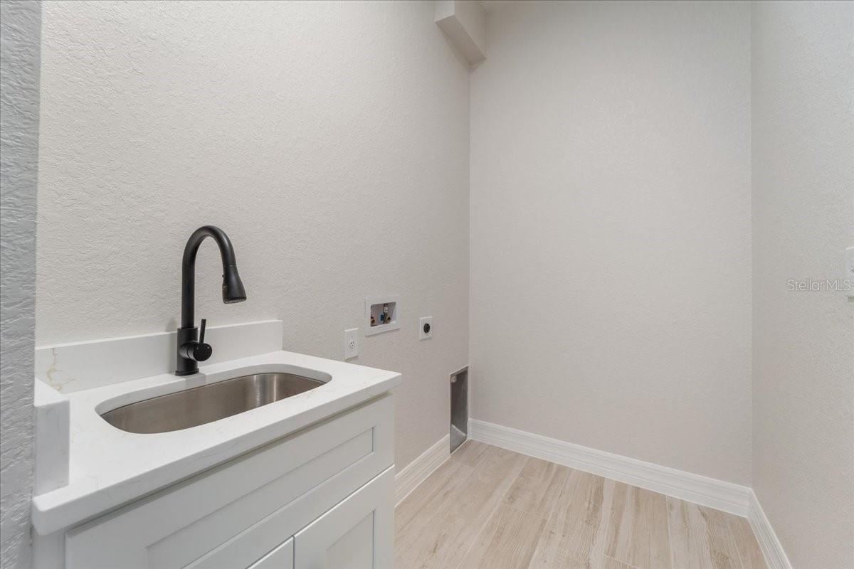9453 ZORN ST, PORT CHARLOTTE, FL, 33981