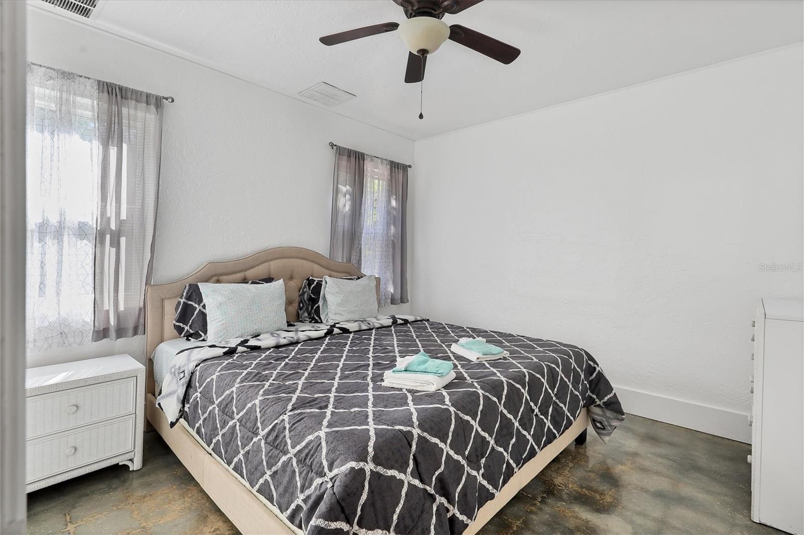 3615 HIGEL AVE, SARASOTA, FL, 34242