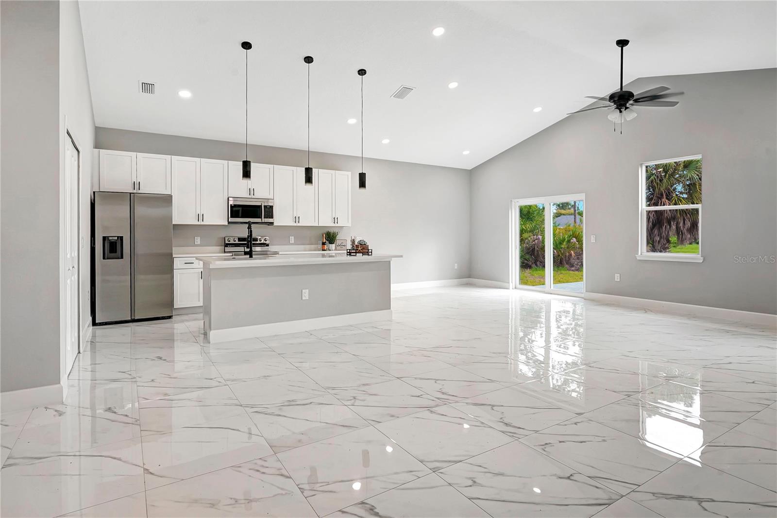 122 JENNIFER DR, ROTONDA WEST, FL, 33947