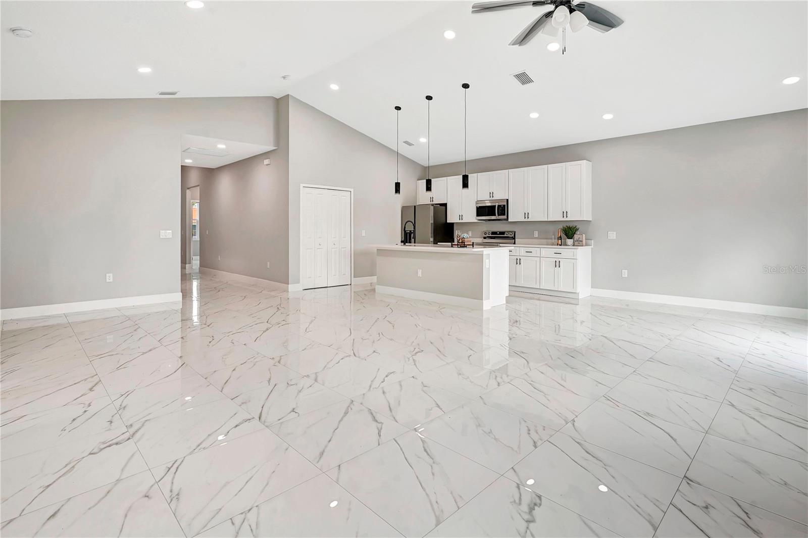 122 JENNIFER DR, ROTONDA WEST, FL, 33947