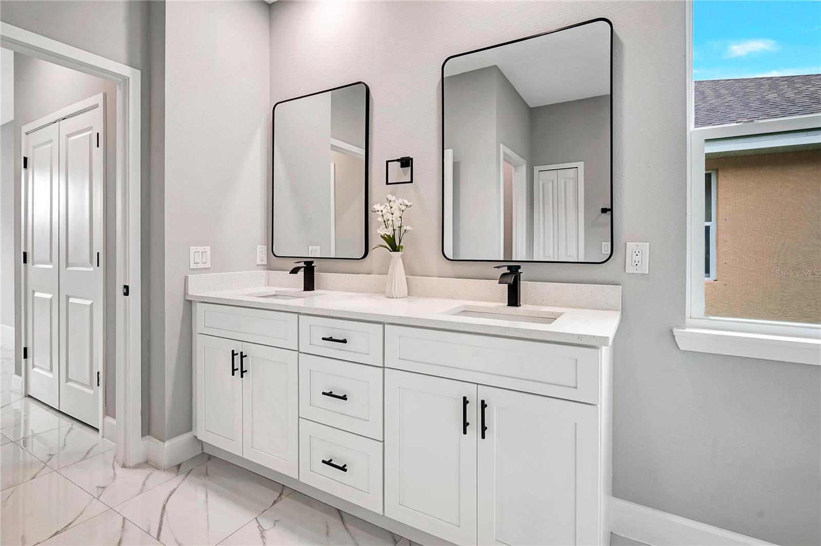 122 JENNIFER DR, ROTONDA WEST, FL, 33947