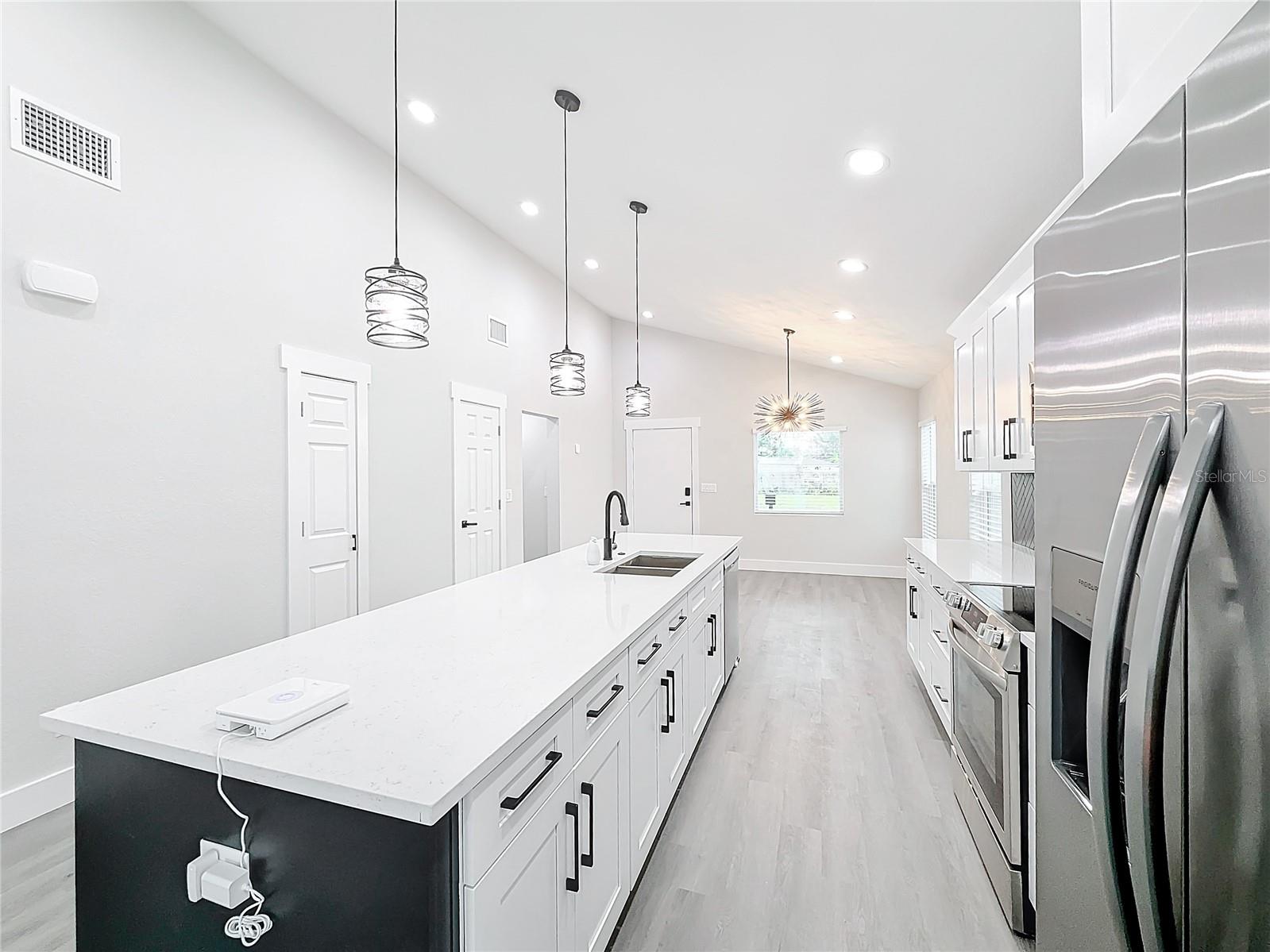 206 S WATER ST, PLANT CITY, FL, 33563