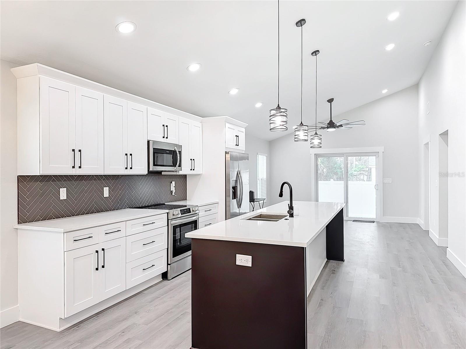 206 S WATER ST, PLANT CITY, FL, 33563