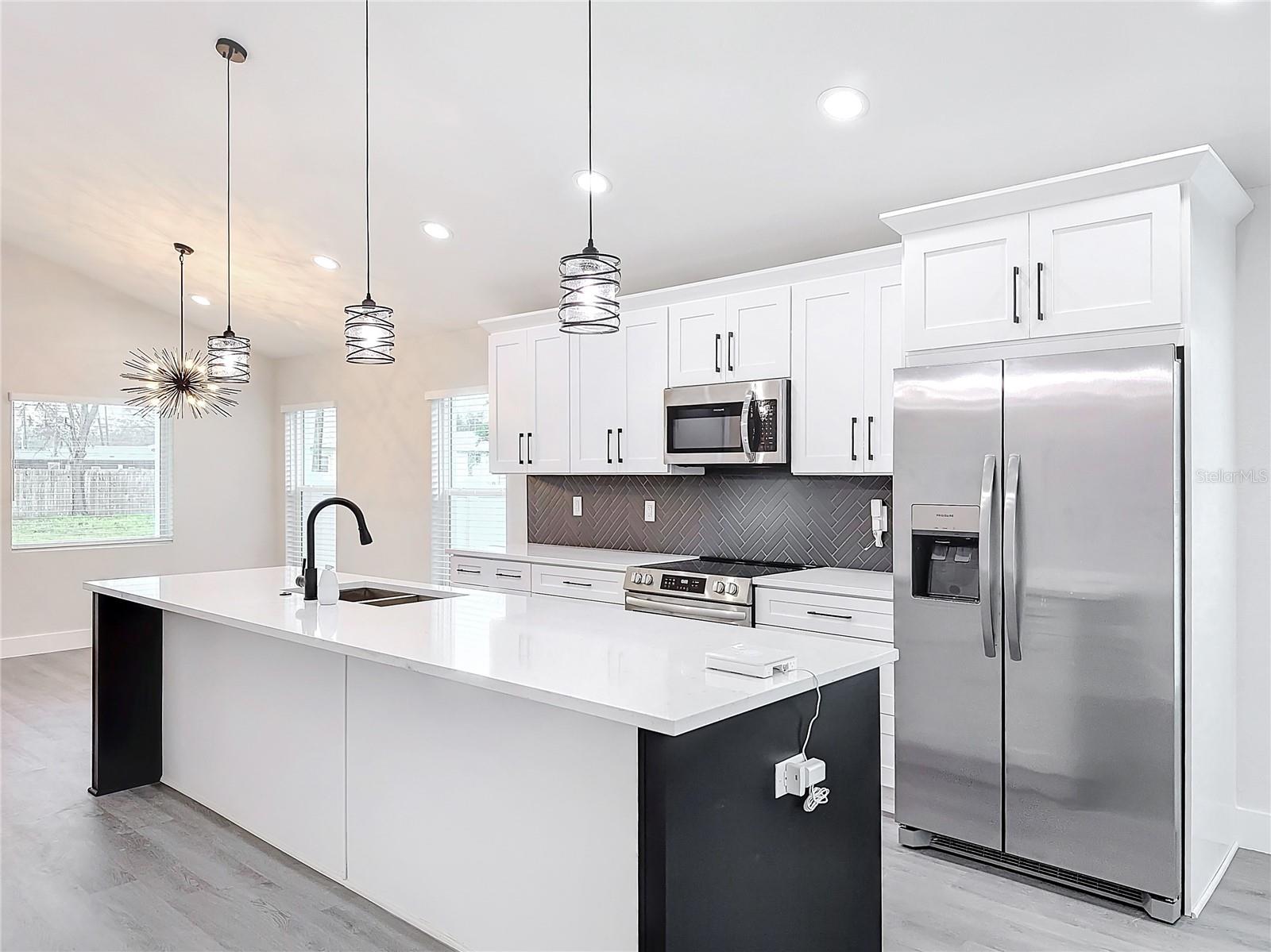 206 S WATER ST, PLANT CITY, FL, 33563
