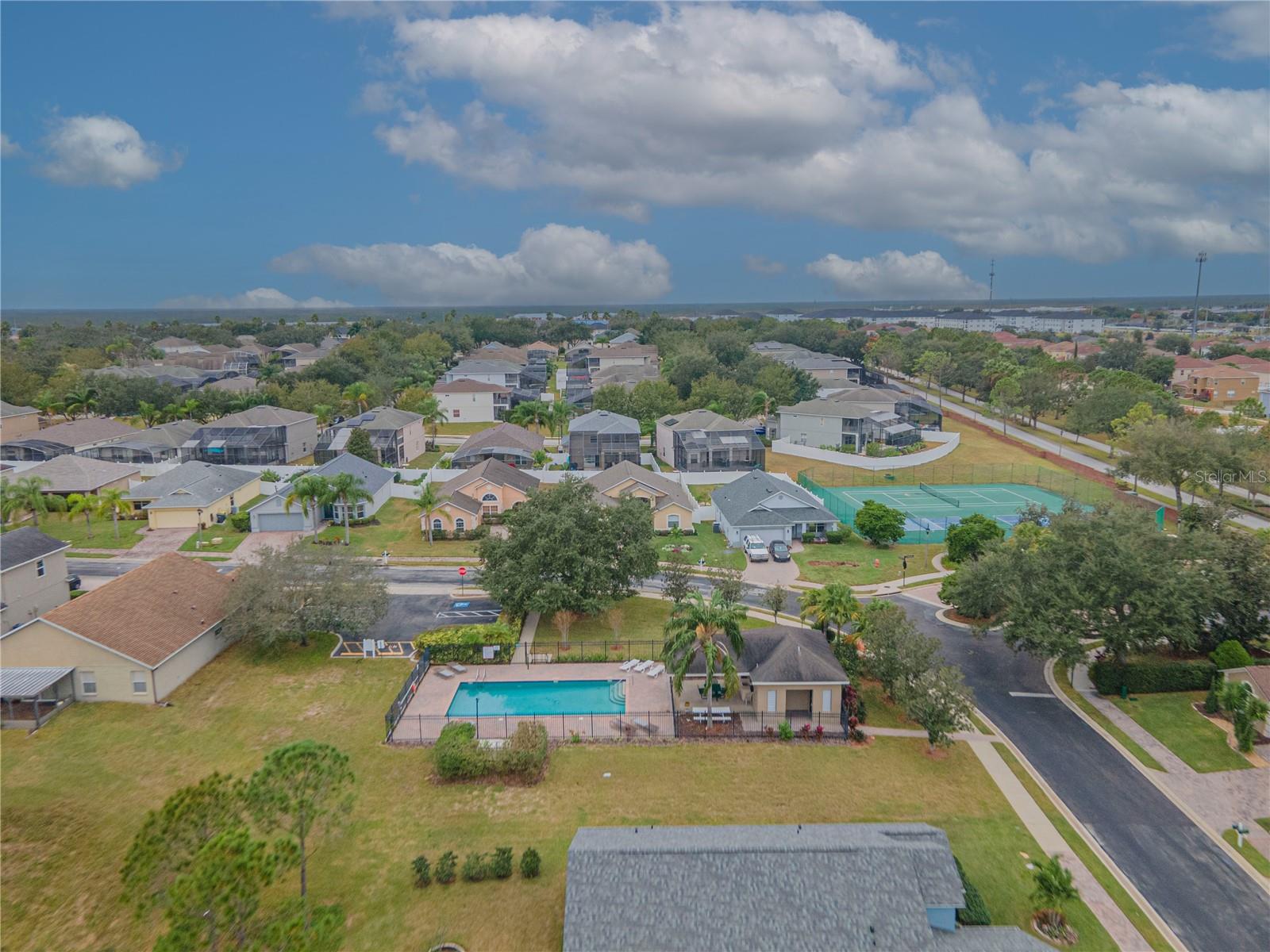 709 KNIGHTSBRIDGE CIR, DAVENPORT, FL, 33896