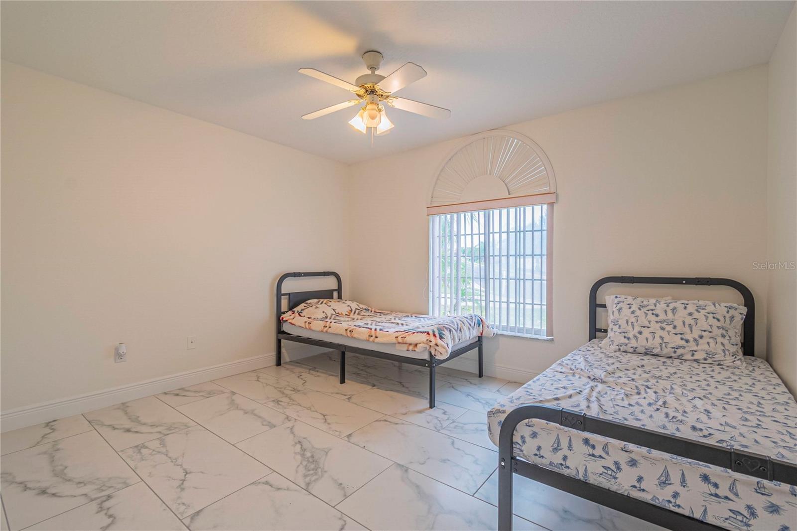 709 KNIGHTSBRIDGE CIR, DAVENPORT, FL, 33896