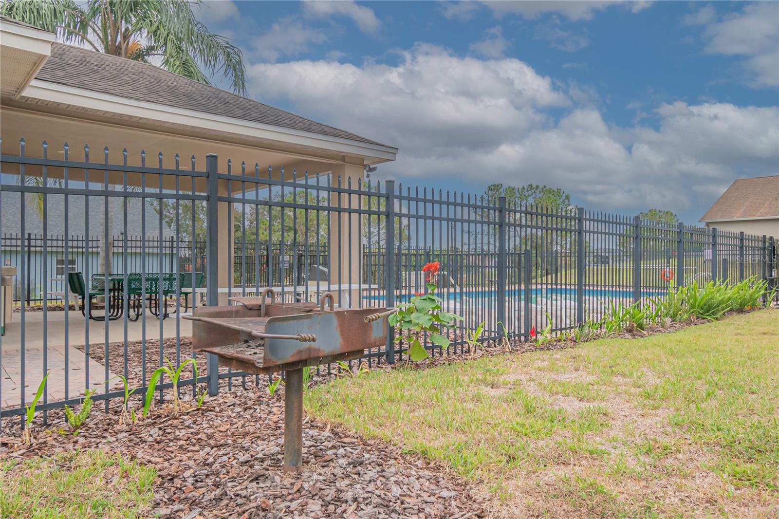 709 KNIGHTSBRIDGE CIR, DAVENPORT, FL, 33896