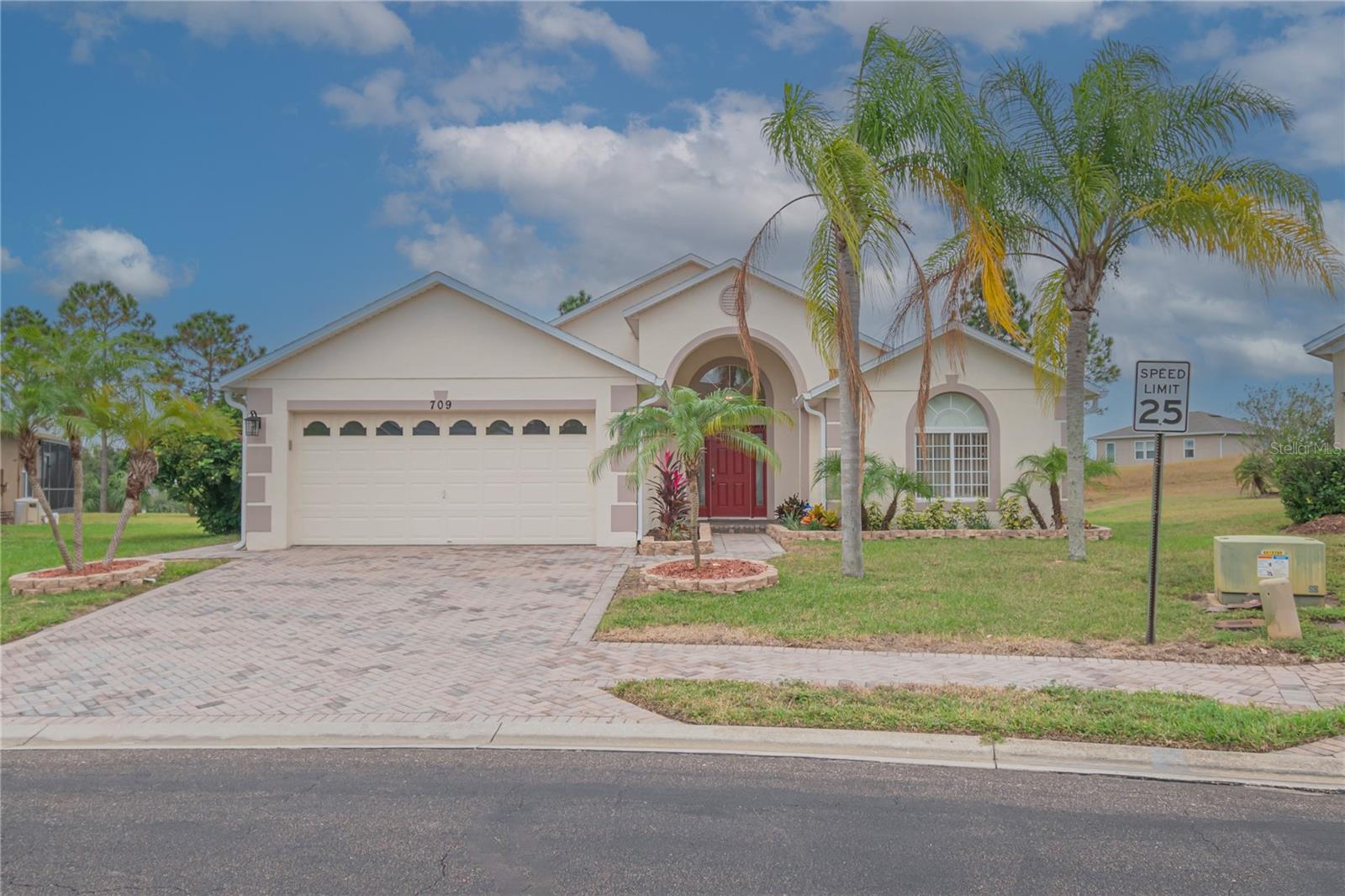 709 KNIGHTSBRIDGE CIR, DAVENPORT, FL, 33896