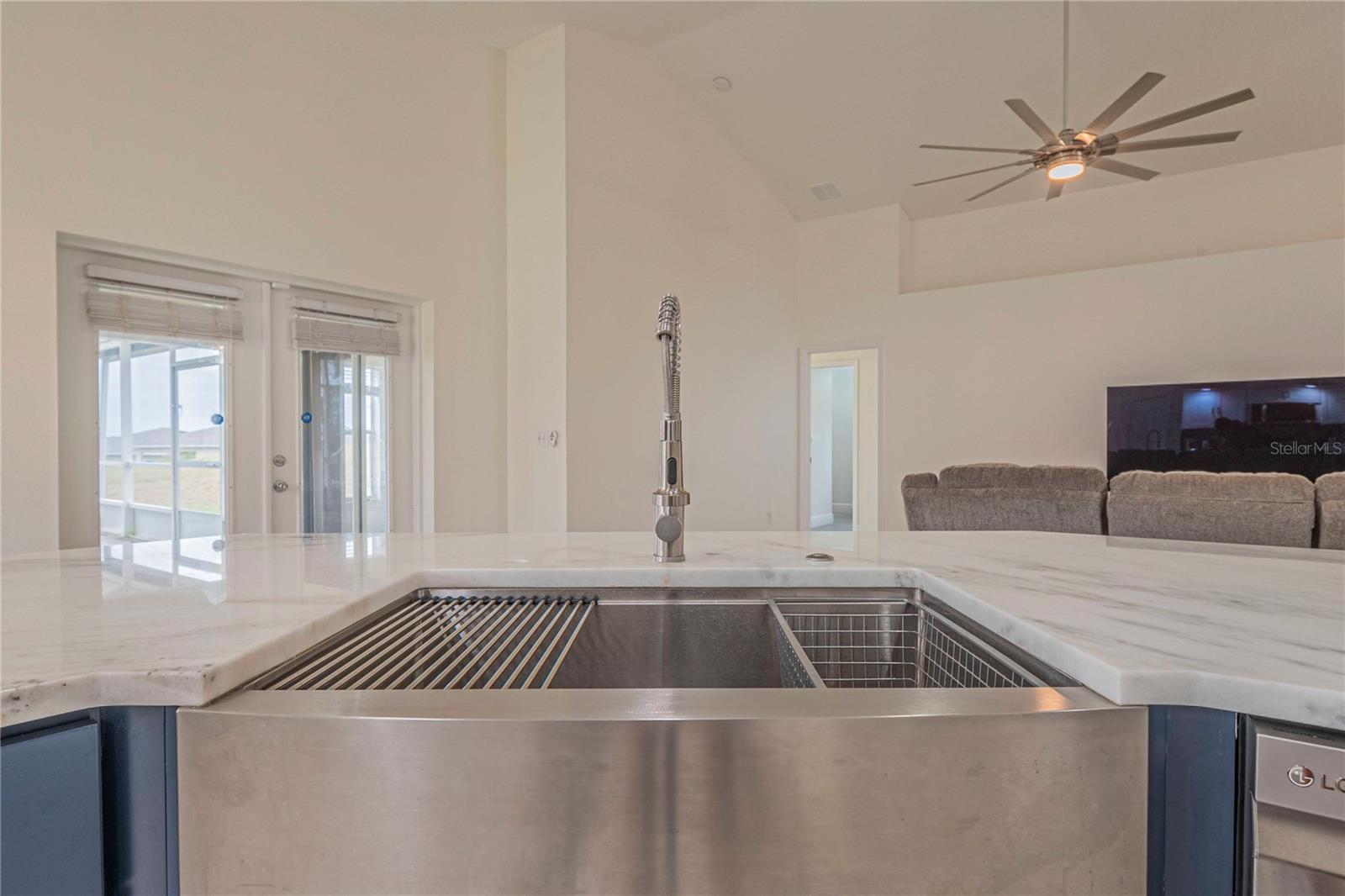 709 KNIGHTSBRIDGE CIR, DAVENPORT, FL, 33896