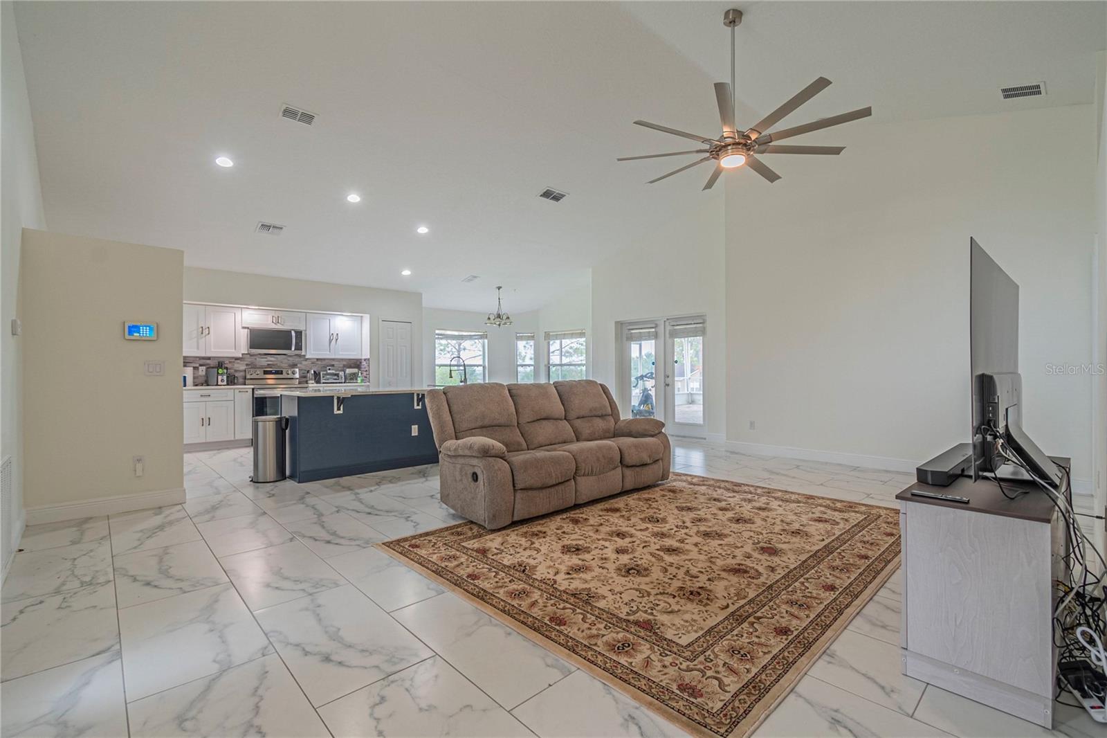 709 KNIGHTSBRIDGE CIR, DAVENPORT, FL, 33896