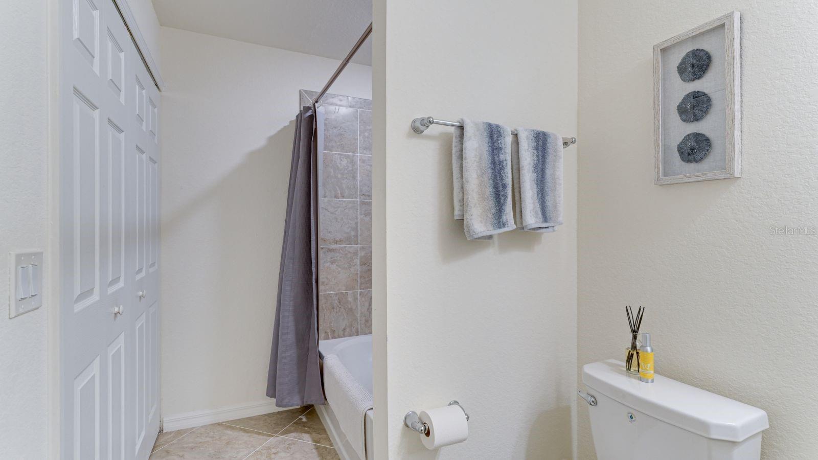 17510 GAWTHROP DR #105, BRADENTON, FL, 34211