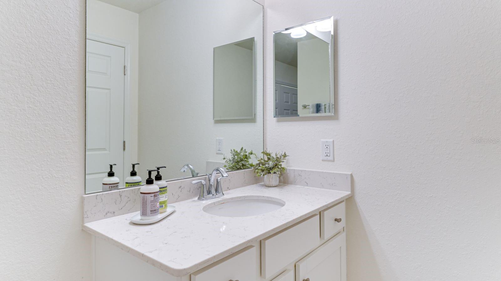 17510 GAWTHROP DR #105, BRADENTON, FL, 34211
