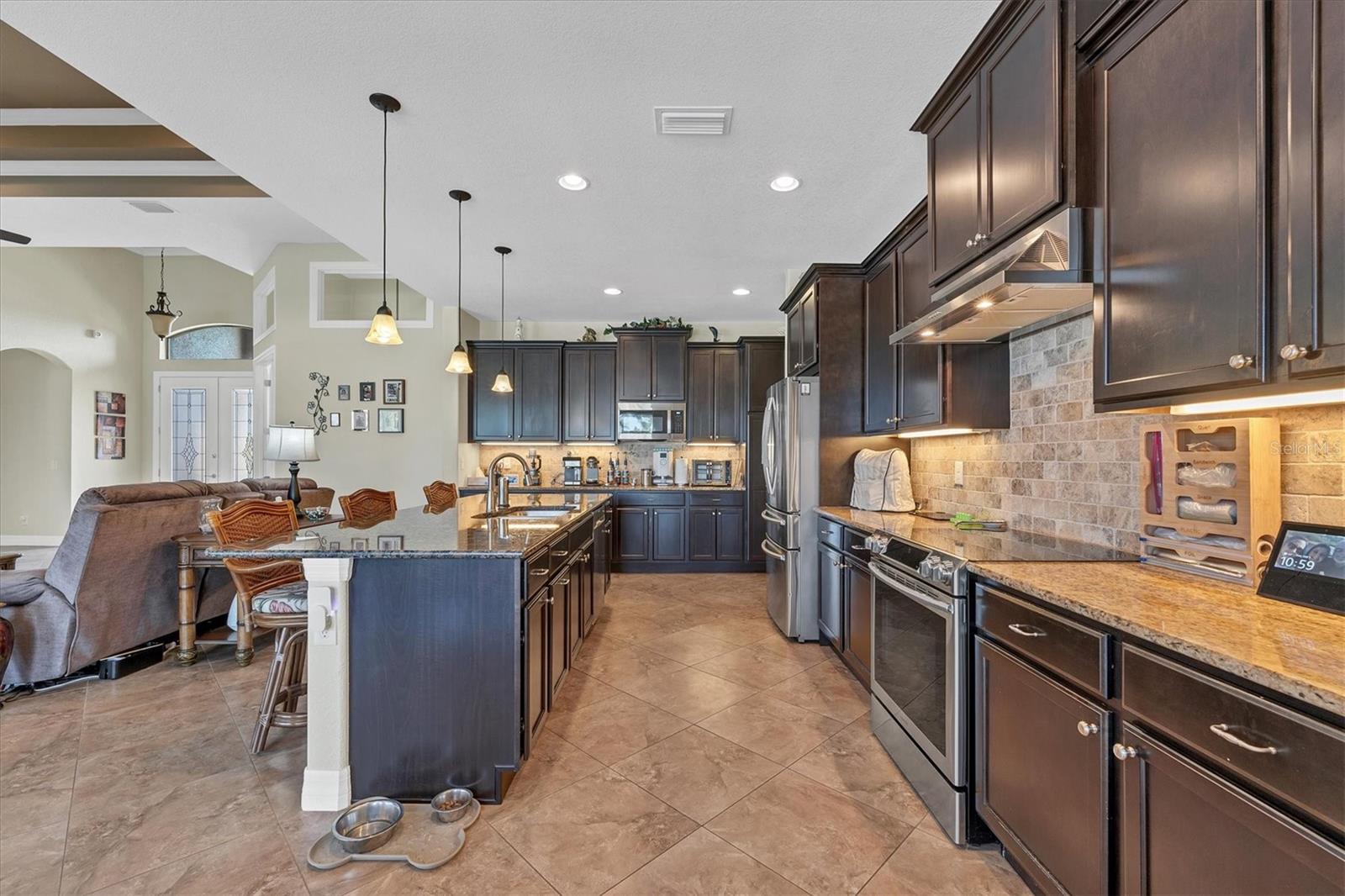 9303 MIGUE CIR, PORT CHARLOTTE, FL, 33981