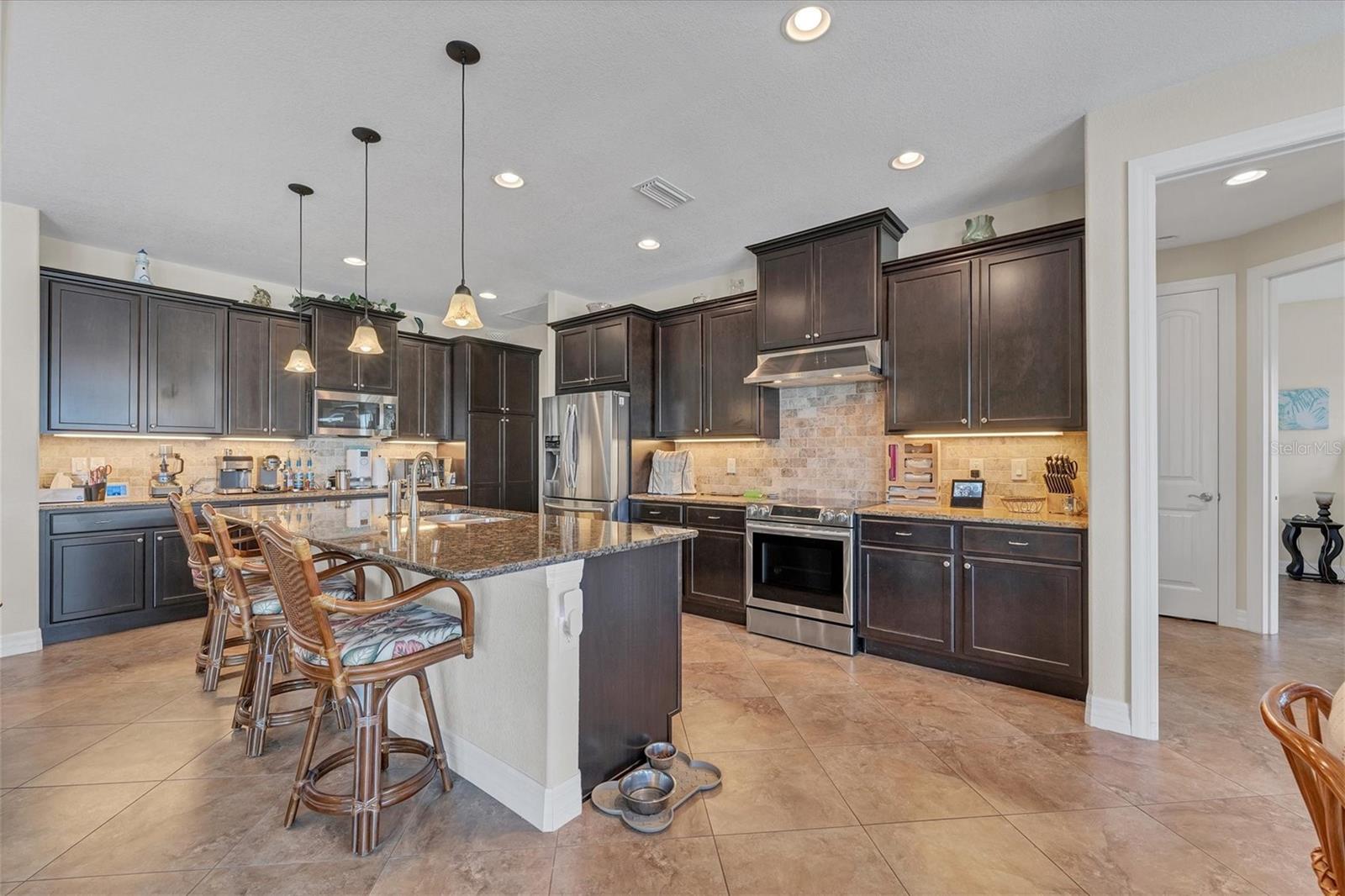 9303 MIGUE CIR, PORT CHARLOTTE, FL, 33981