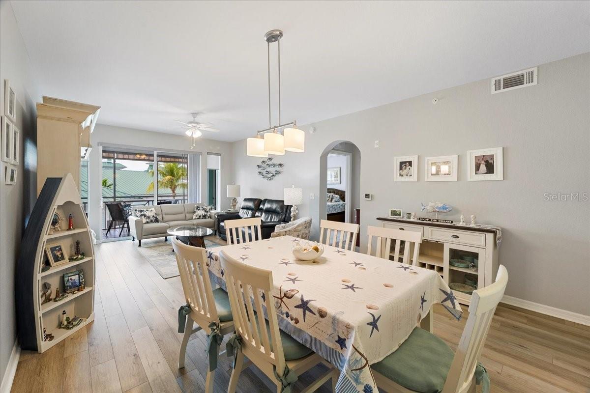 5127 MELBOURNE ST #F-204, PORT CHARLOTTE, FL, 33980