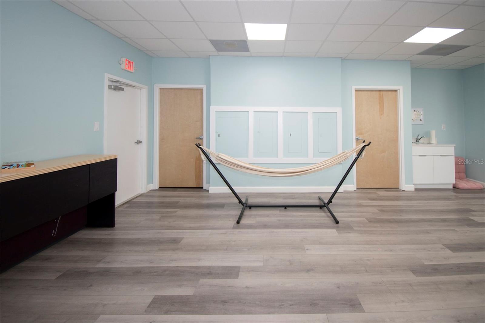 4535 TAMIAMI TRL, PORT CHARLOTTE, FL, 33980