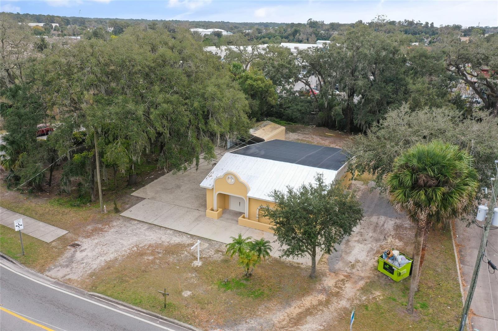 106 E BERESFORD AVE, DELAND, FL, 32724