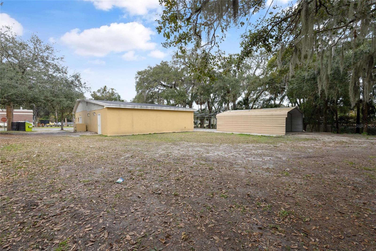 106 E BERESFORD AVE, DELAND, FL, 32724