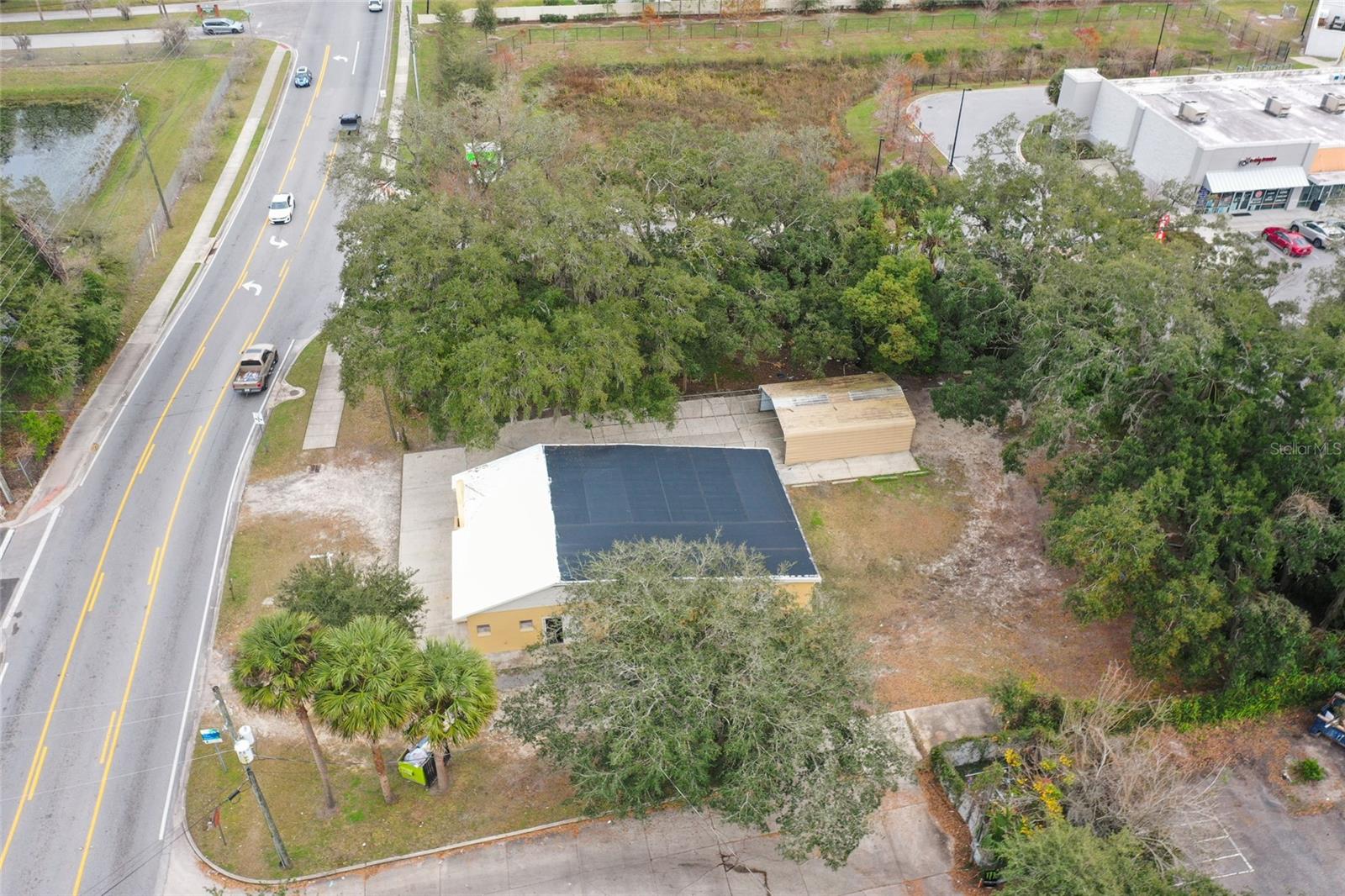 106 E BERESFORD AVE, DELAND, FL, 32724