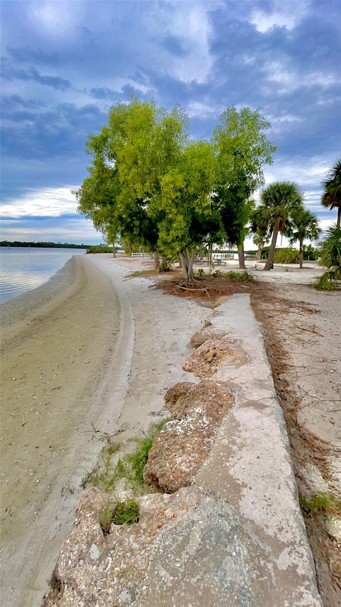 106 BARRE DR NW, PORT CHARLOTTE, FL, 33952