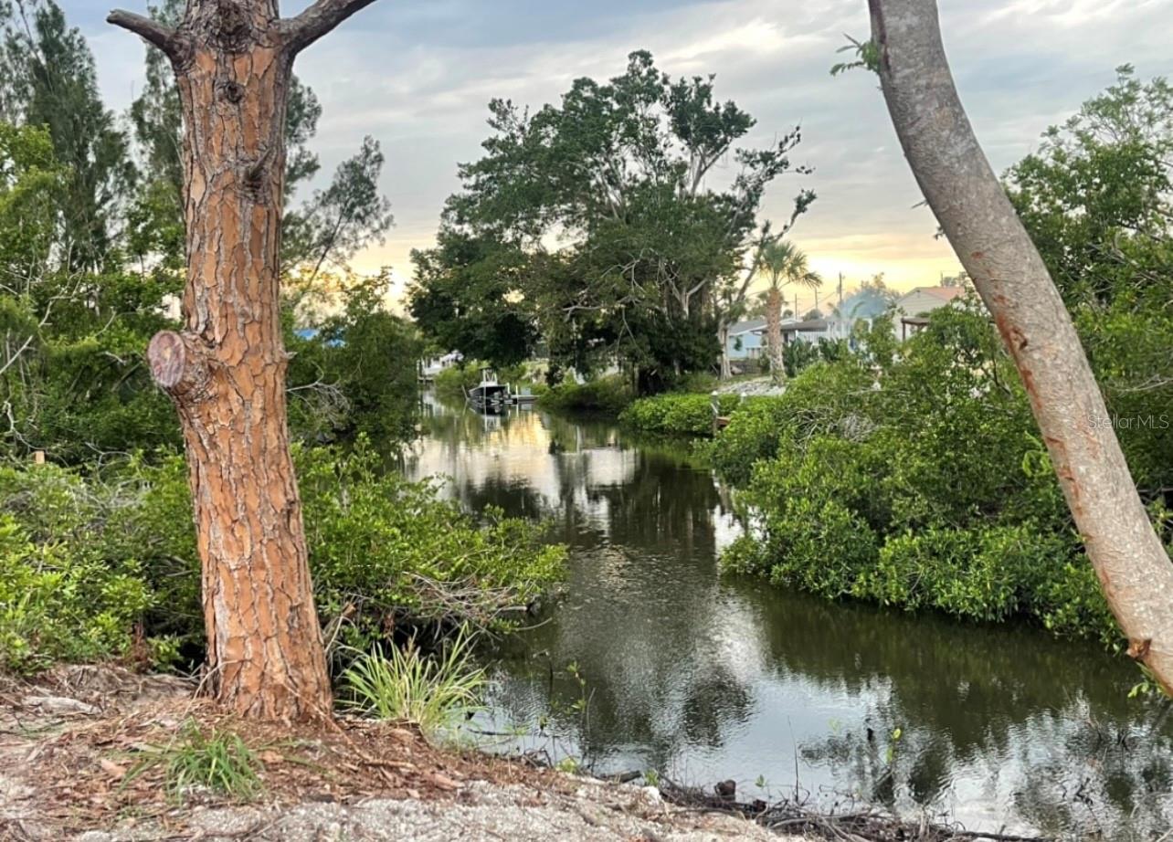 106 BARRE DR NW, PORT CHARLOTTE, FL, 33952