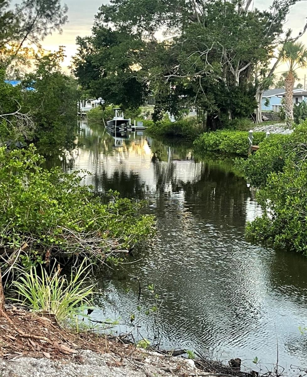 106 BARRE DR NW, PORT CHARLOTTE, FL, 33952