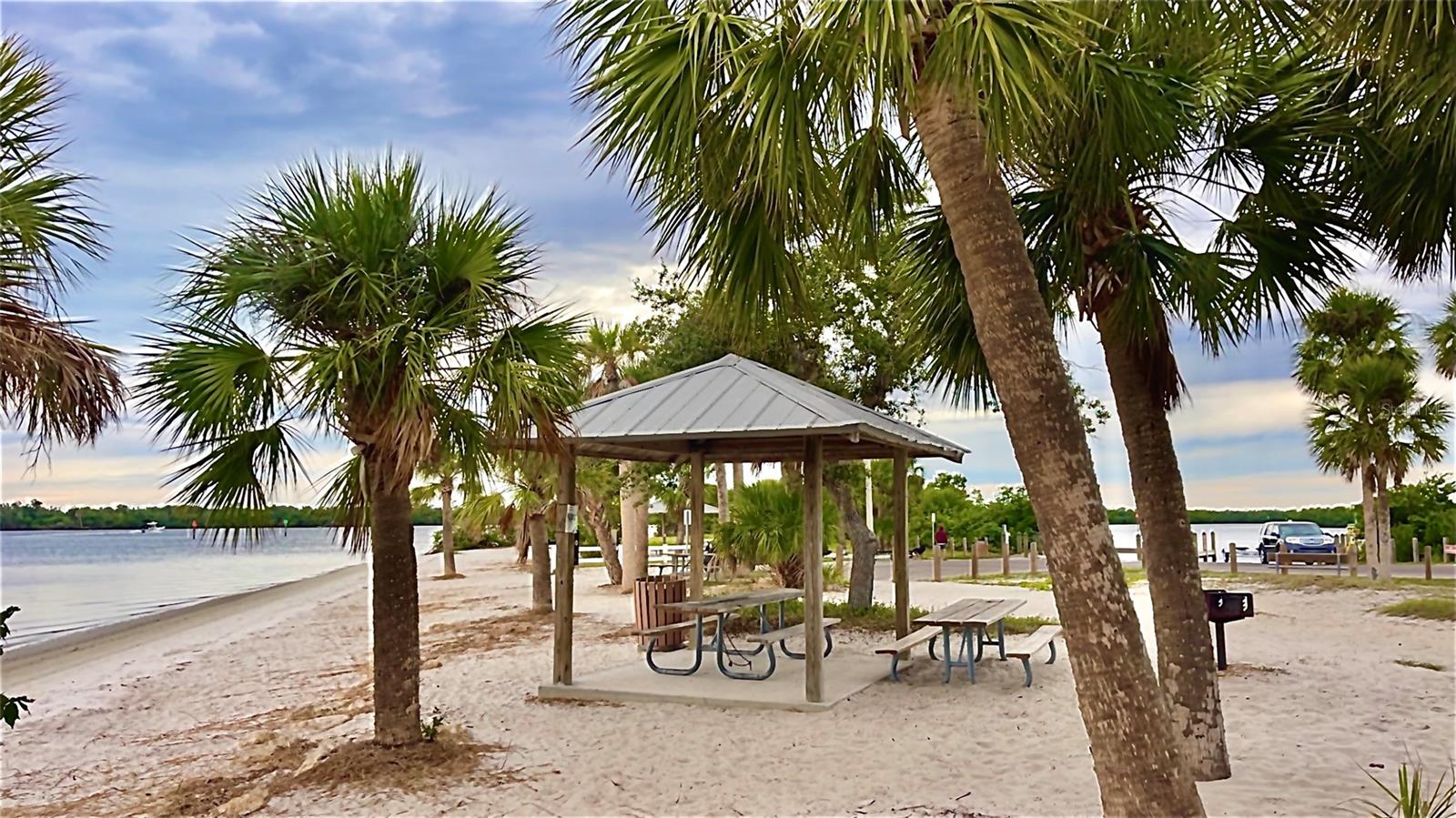 106 BARRE DR NW, PORT CHARLOTTE, FL, 33952