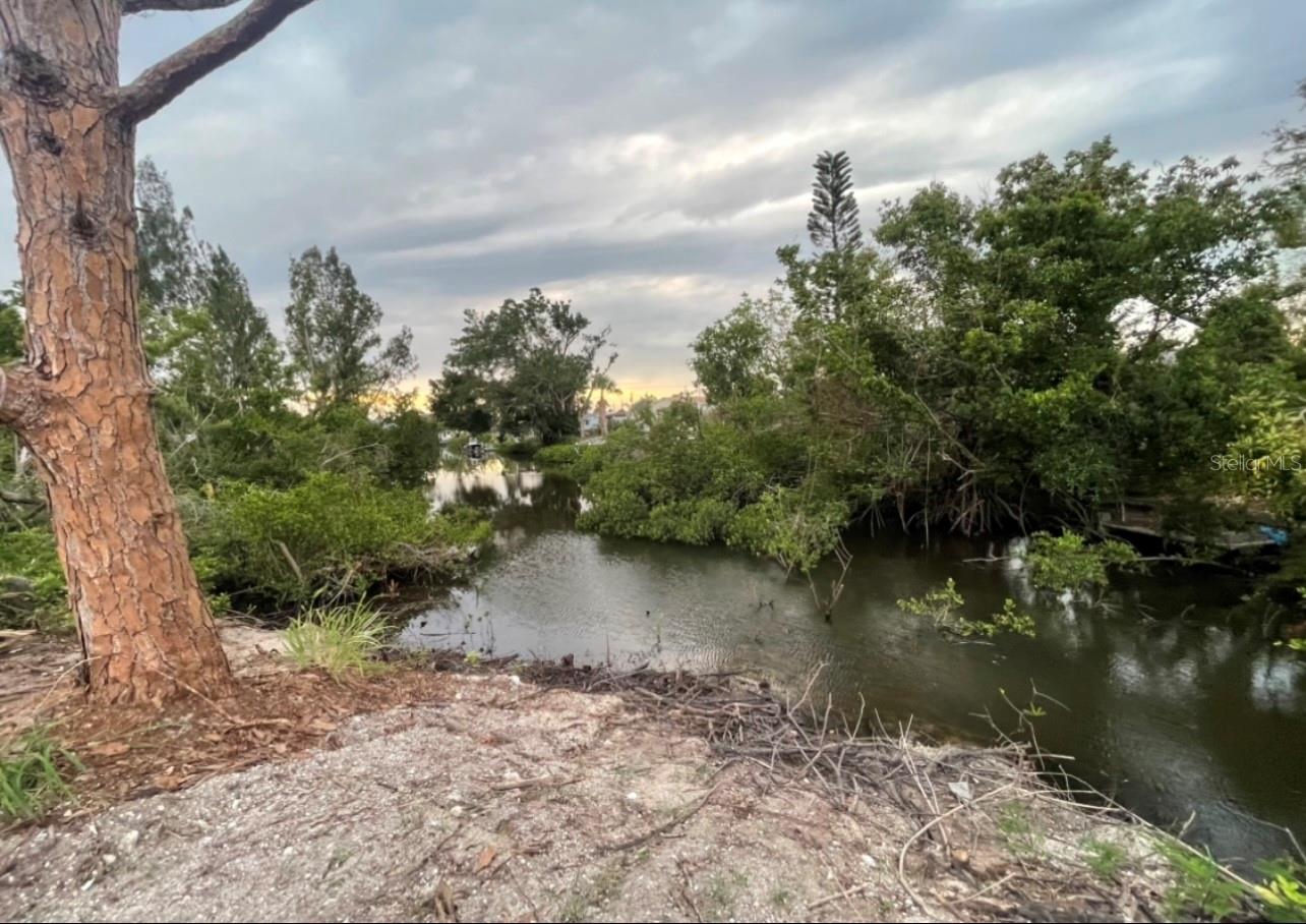 106 BARRE DR NW, PORT CHARLOTTE, FL, 33952