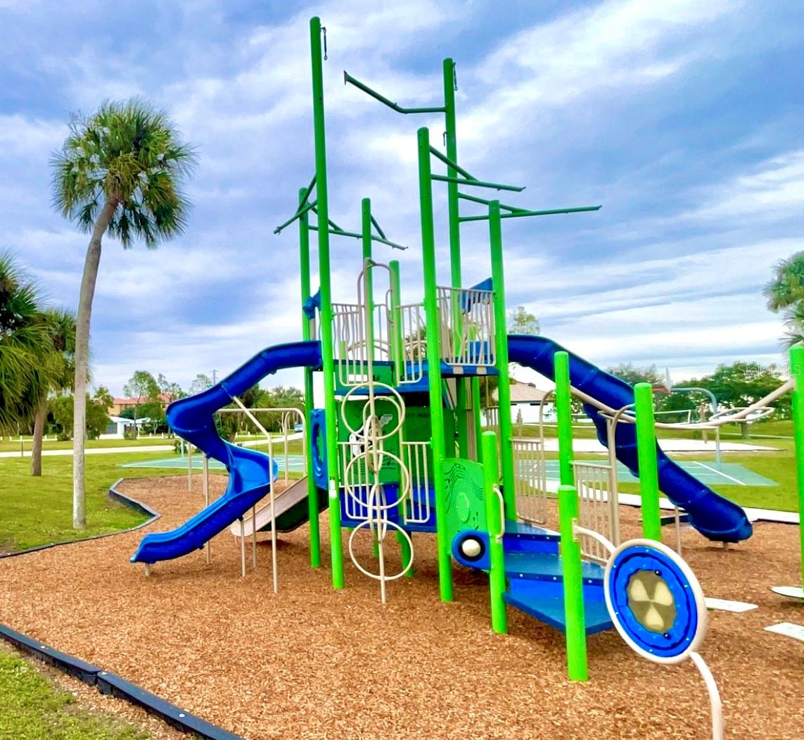 106 BARRE DR NW, PORT CHARLOTTE, FL, 33952