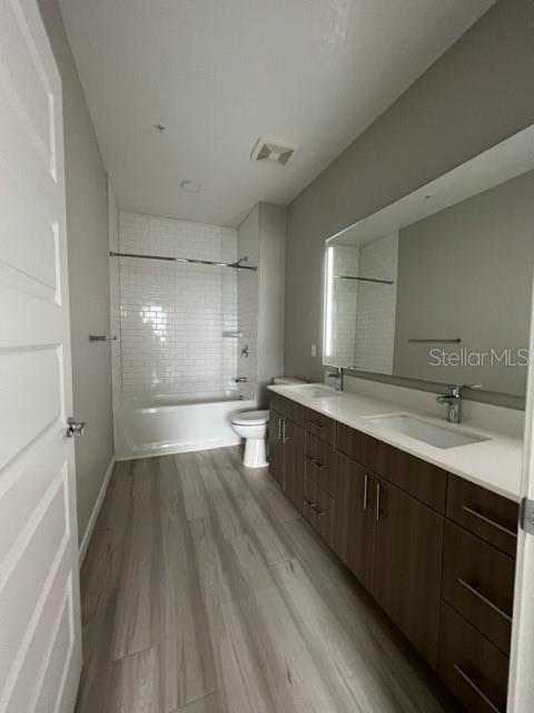 600-3 W AMELIA AVE, ORLANDO, FL, 32801
