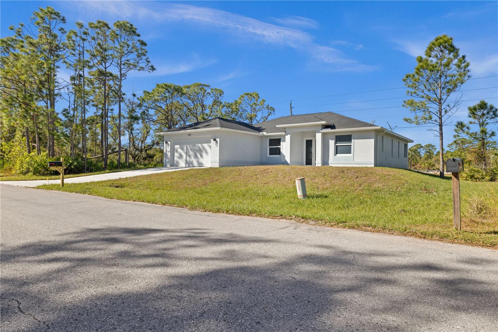 3297 SWANEE RD, PORT CHARLOTTE, FL, 33980