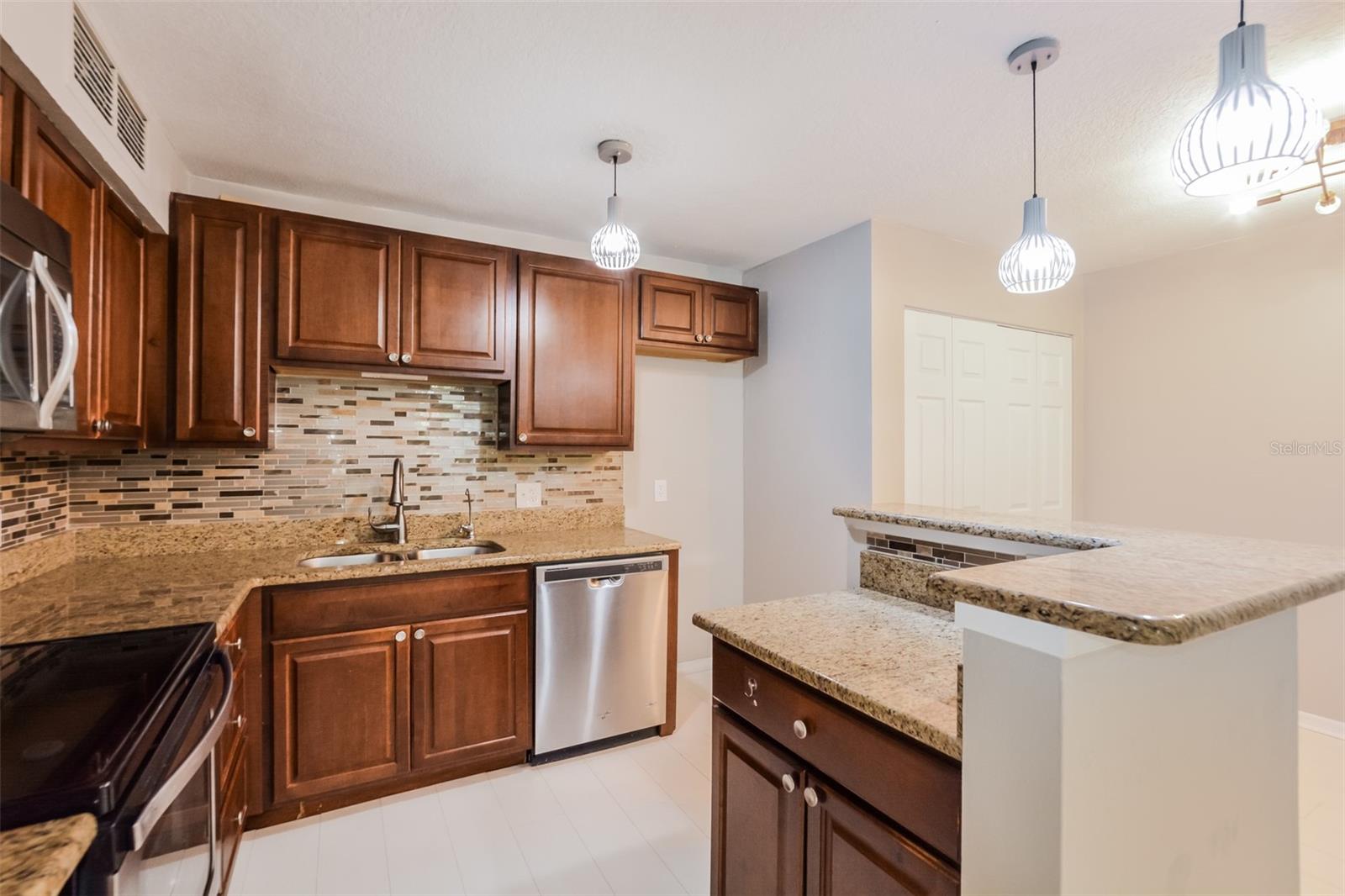 365 FORESTWAY CIR #102, ALTAMONTE SPRINGS, FL, 32701