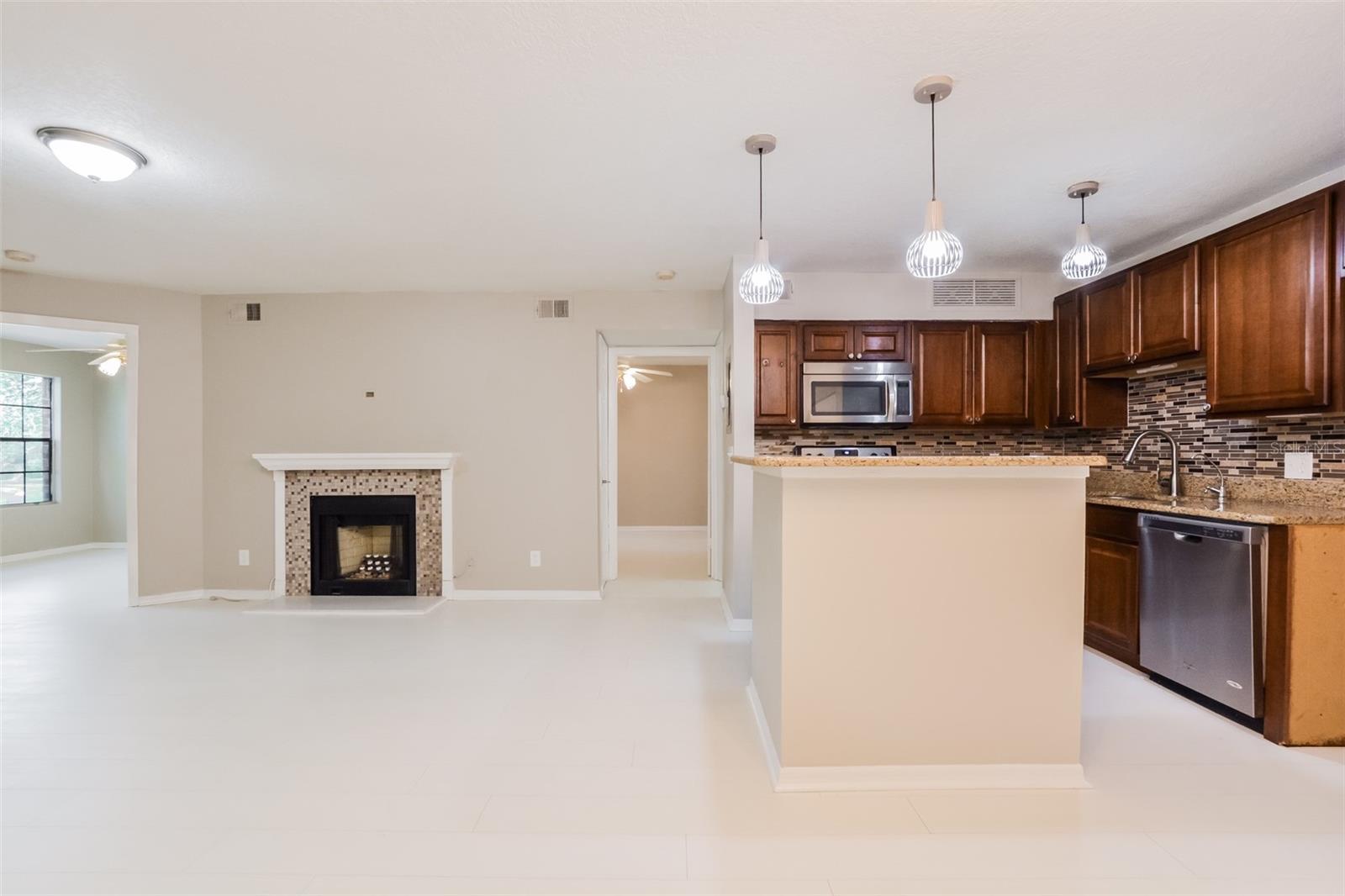 365 FORESTWAY CIR #102, ALTAMONTE SPRINGS, FL, 32701