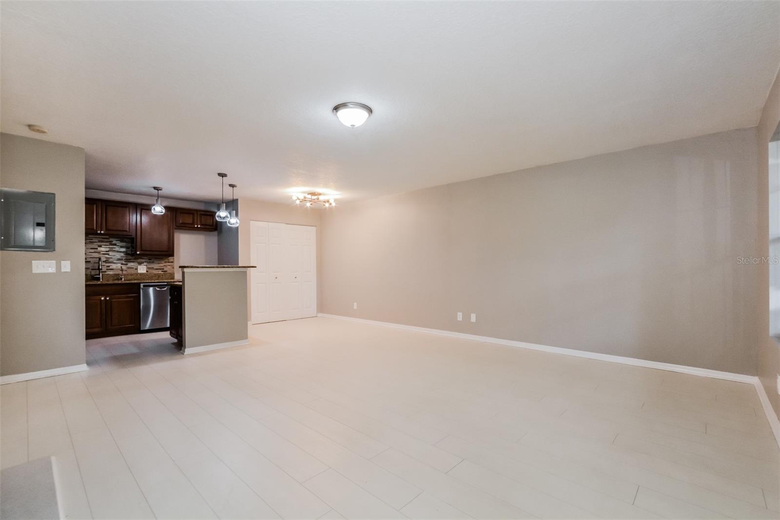 365 FORESTWAY CIR #102, ALTAMONTE SPRINGS, FL, 32701