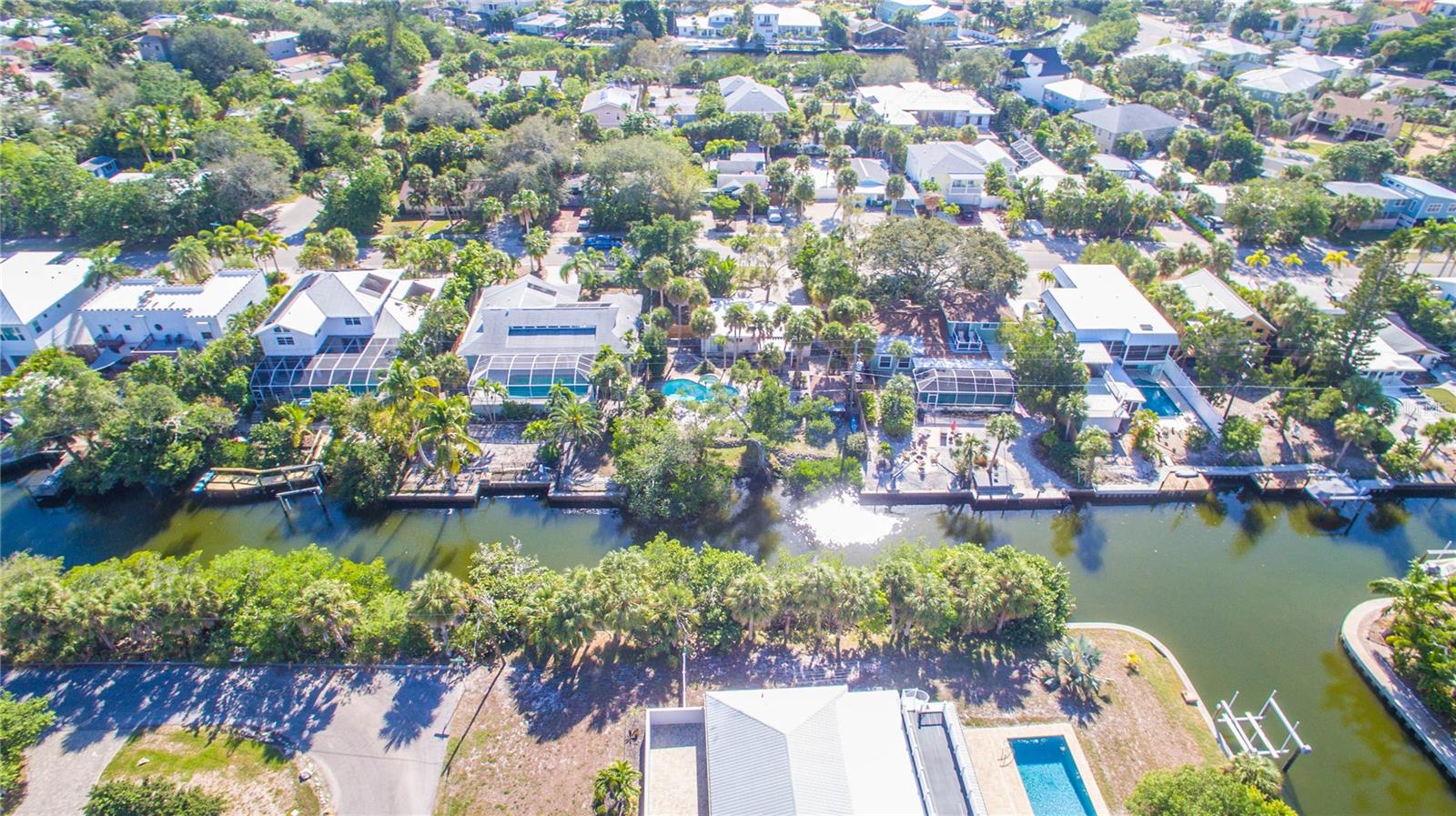 451 AVENIDA DE MAYO, SARASOTA, FL, 34242